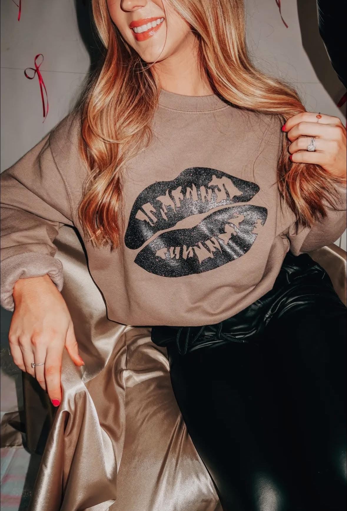 Metallic Lips Sweatshirt