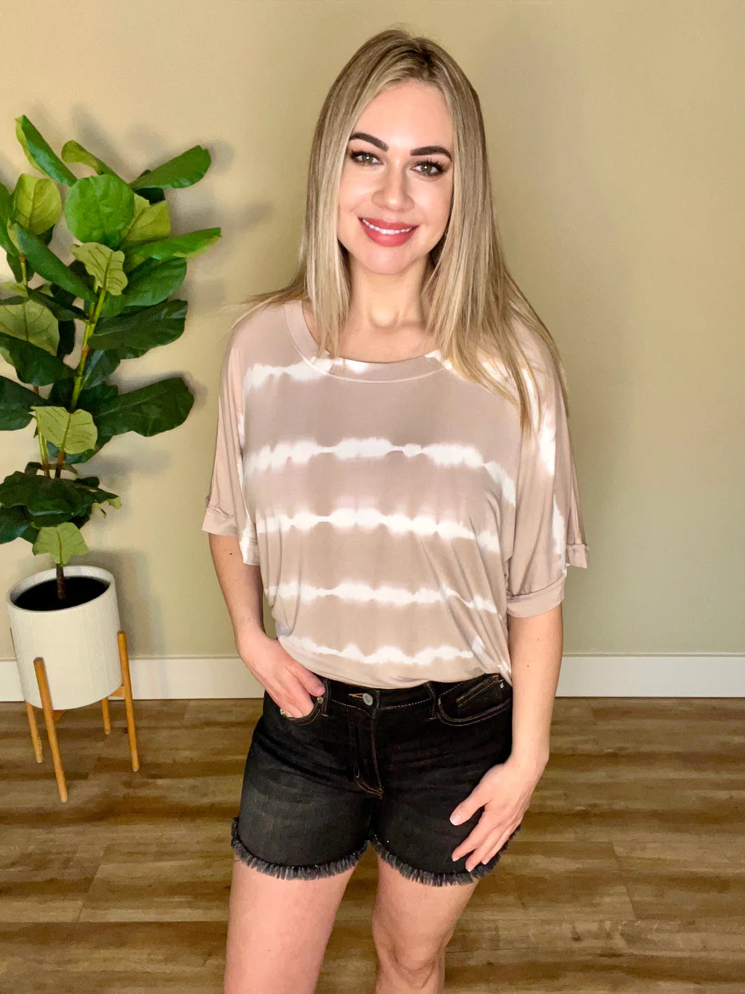 OVERSIZED TIE DYE T-SHIRT IN BEIGE