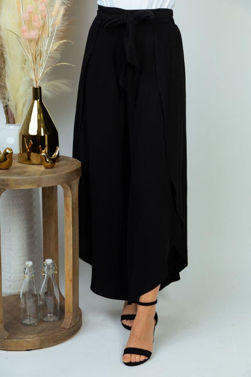 Black Tulip Pants w/ Tie Belt