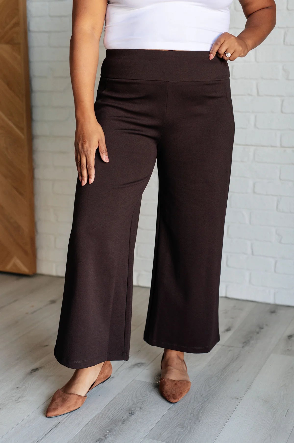 Magic Crop Wide Leg Pants