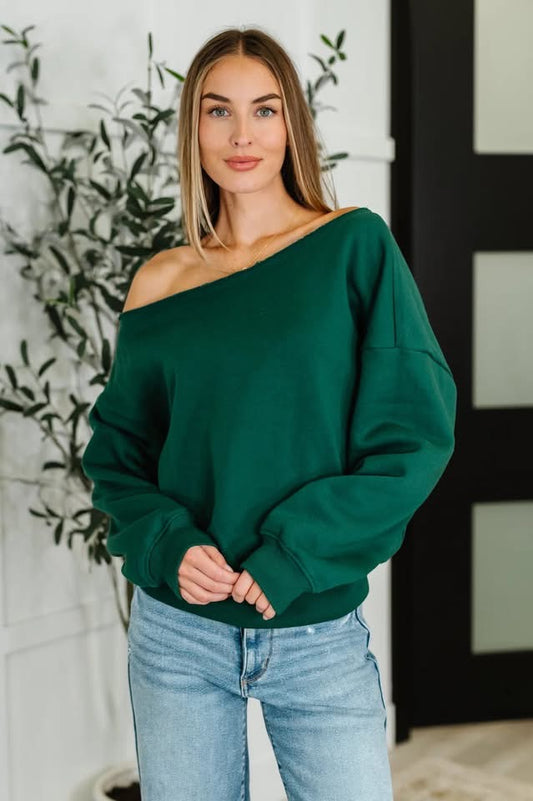 SIDE HUSTLE OFF SHOULDER LONG SLEEVE TOP IN HUNTER GREEN